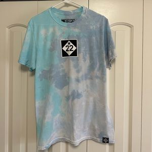 M22 tie dye t-shirt size large